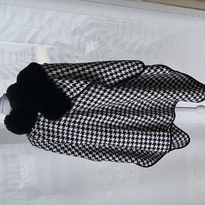 Jones NY | Houndstooth Ruana Wrap | Size OS ☆NWT☆